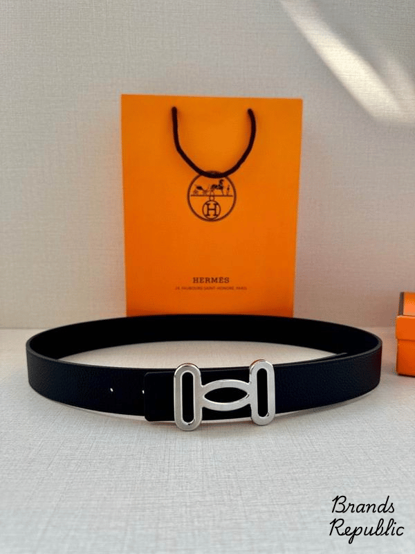 Hermès 34MM Black Odyssee Buckle & Reversible Leather Strap Belt In Different Buckle Colors