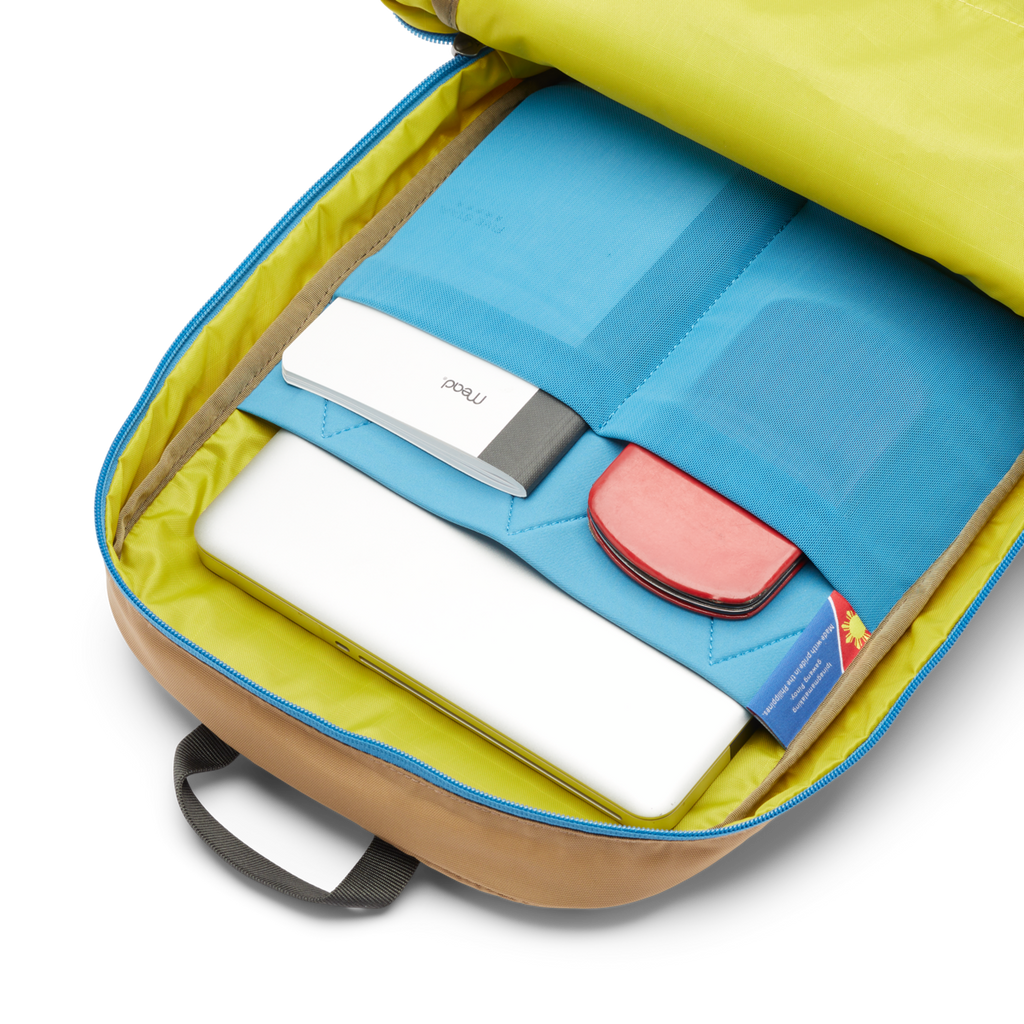 Vaya 18L Backpack - Cada Día