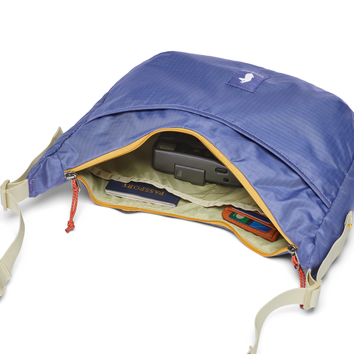 Trozo 8L Shoulder Bag