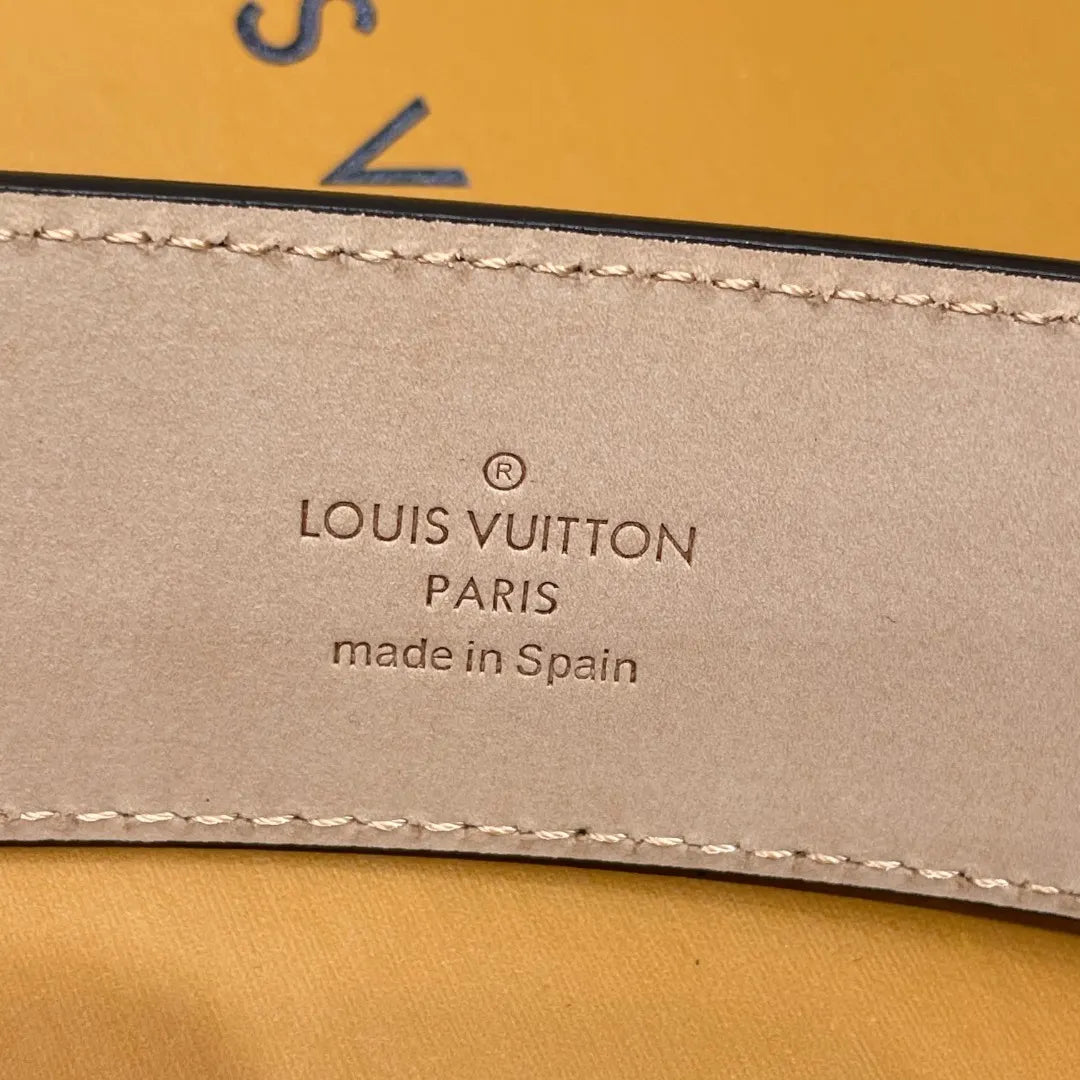 Louis Vuitton LV Initiales Monogram 4CM