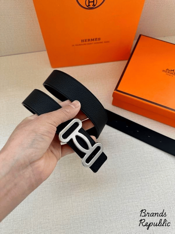 Hermès 34MM Black Odyssee Buckle & Reversible Leather Strap Belt In Different Buckle Colors