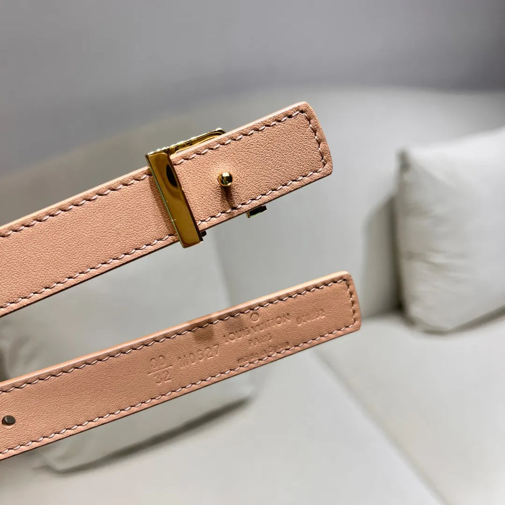 Louis Vuitton LV INITIALES 2CM