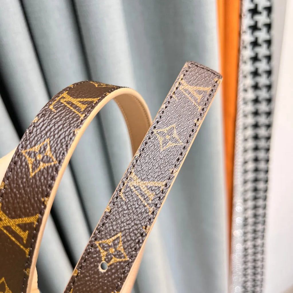 Louis Vuitton LV INITIALES 2CM