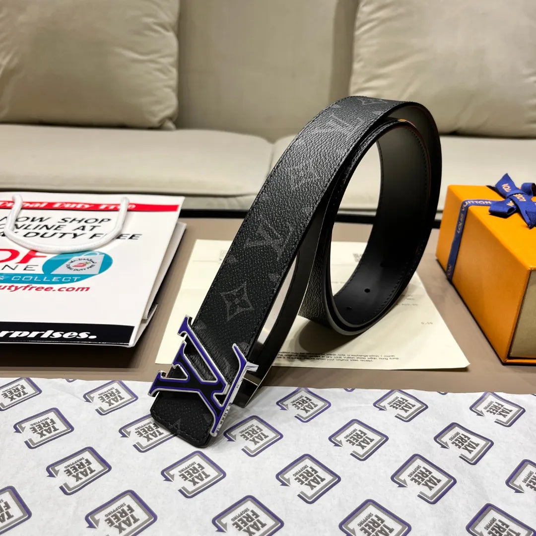 Louis Vuitton LV INITIALES 4CM