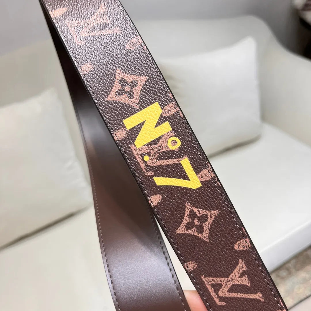 Louis Vuitton LV INITIALES 4CM