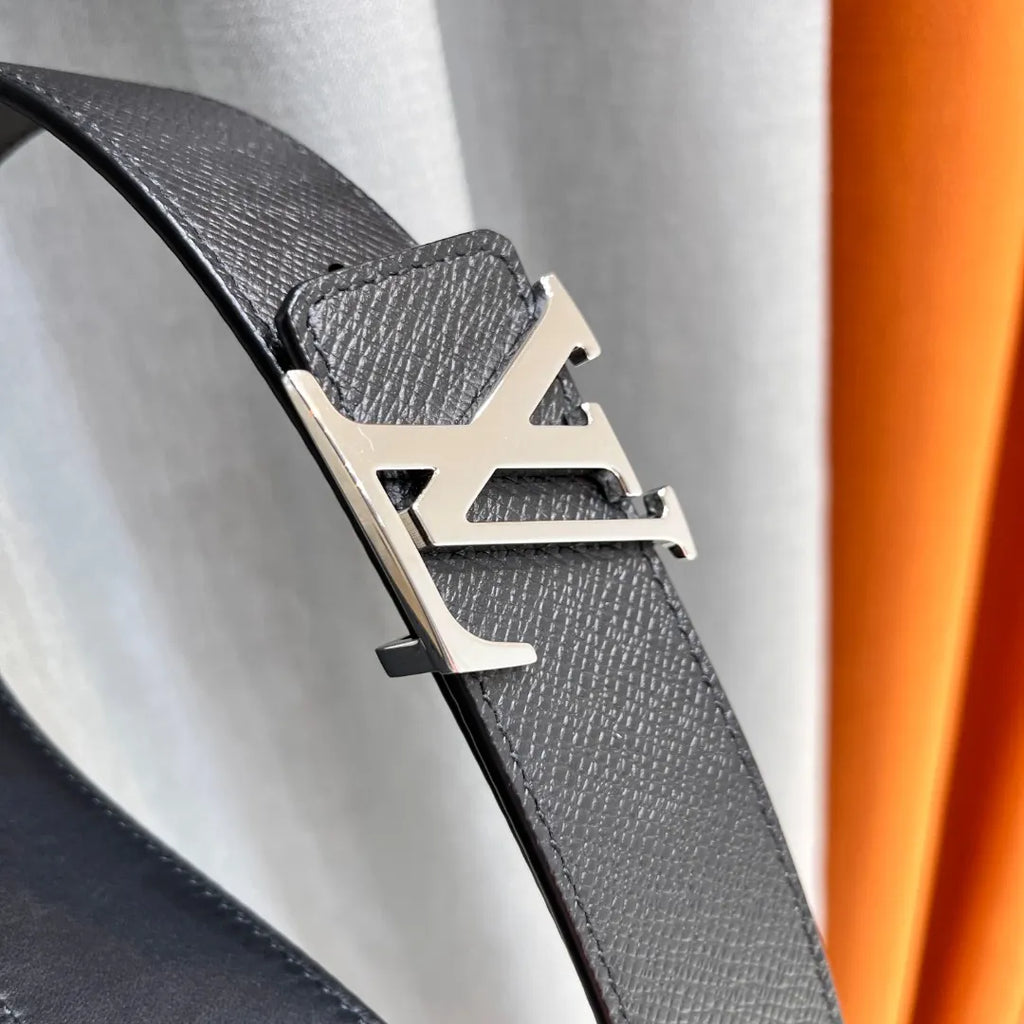Louis Vuitton LV INITIALES 4CM