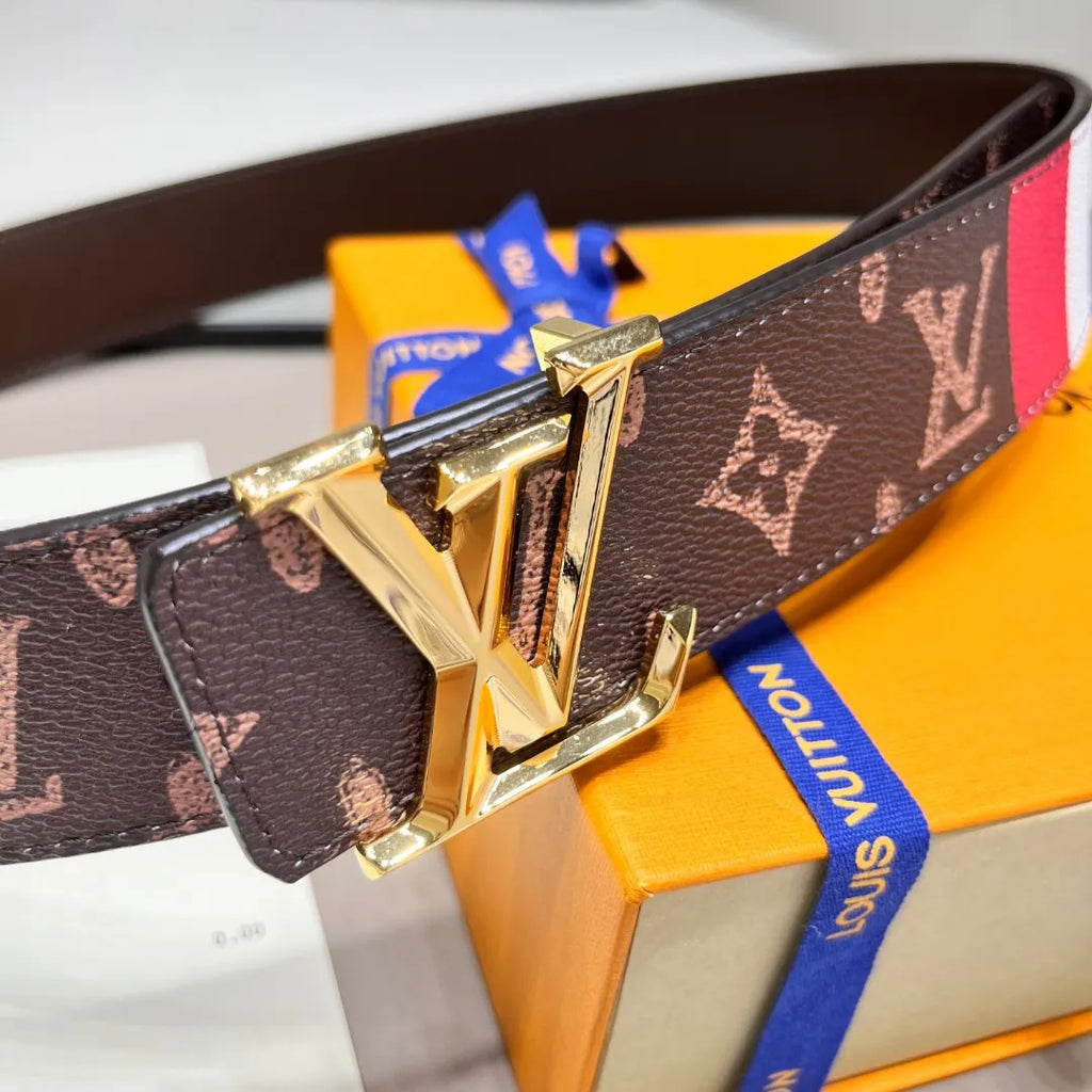 Louis Vuitton LV INITIALES 4CM