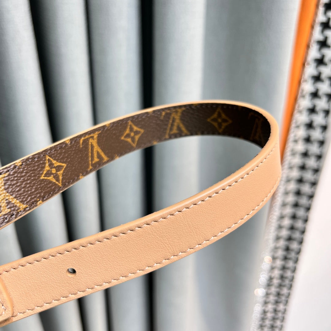 Louis Vuitton LV INITIALES 2CM