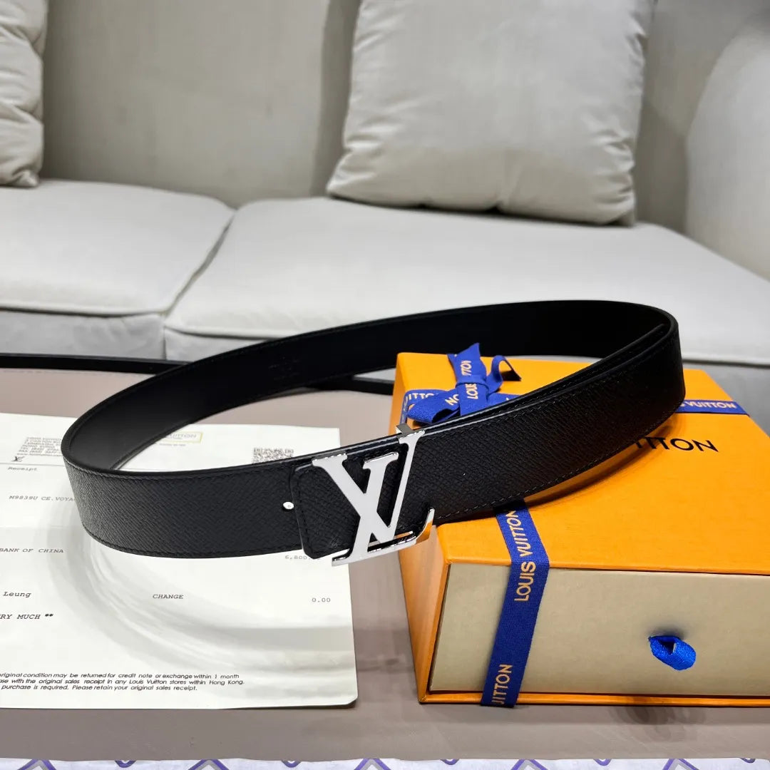 Louis Vuitton LV INITIALES 4CM