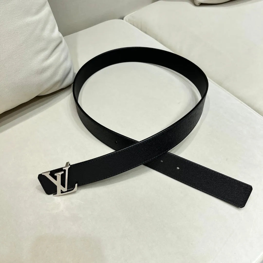Louis Vuitton LV INITIALES 4CM