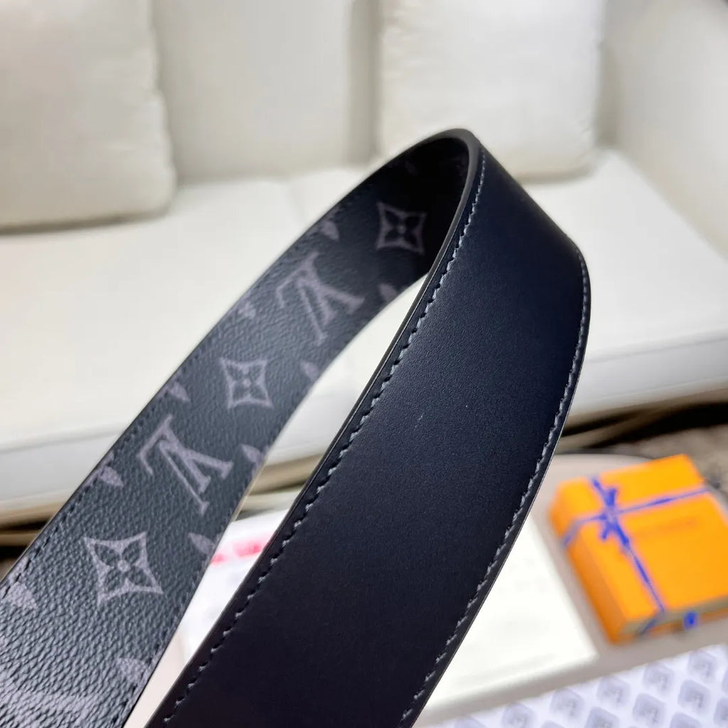 Louis Vuitton LV INITIALES 4CM